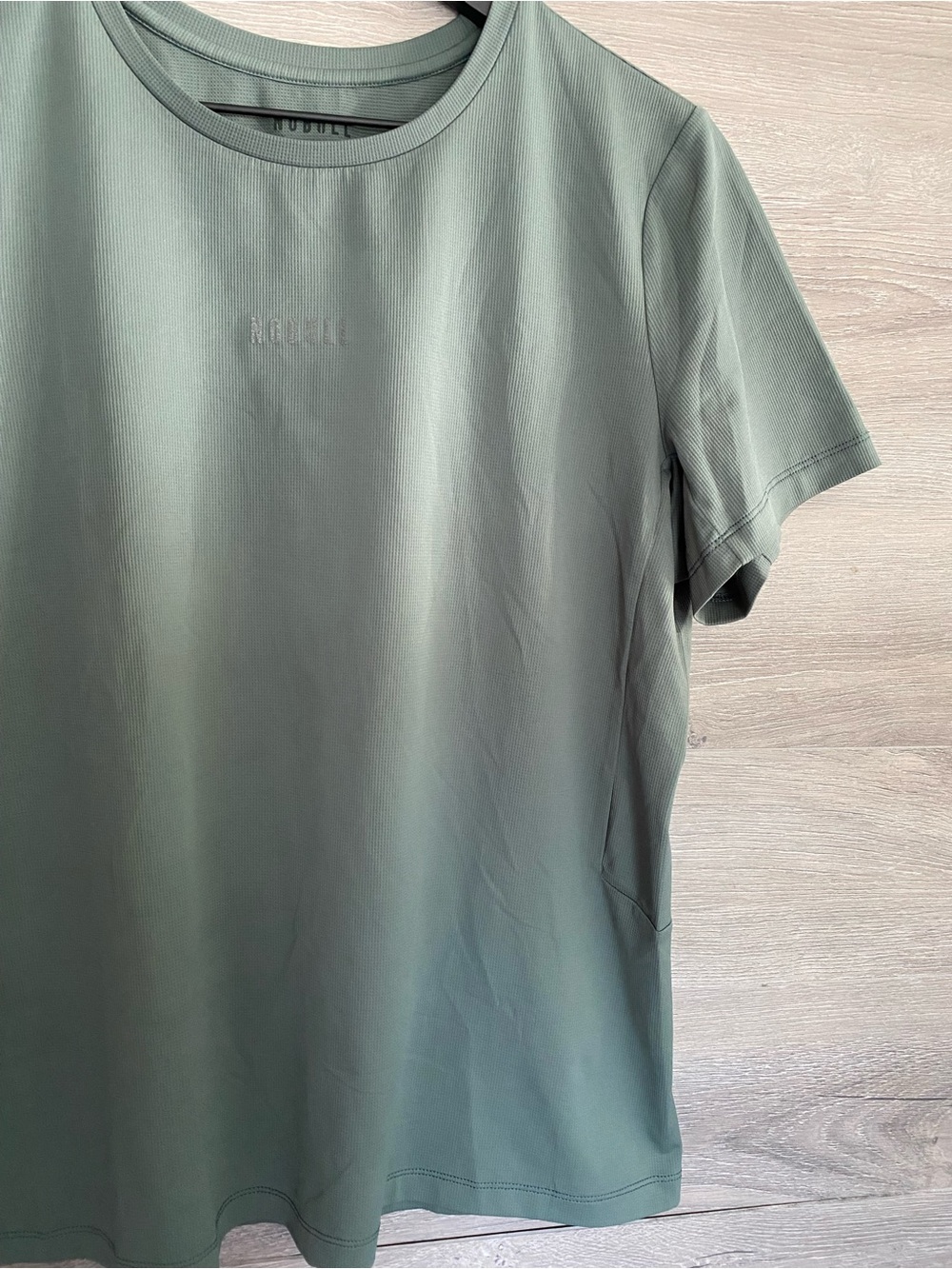 Nobull Performance Tee - Picture 2 of 5
